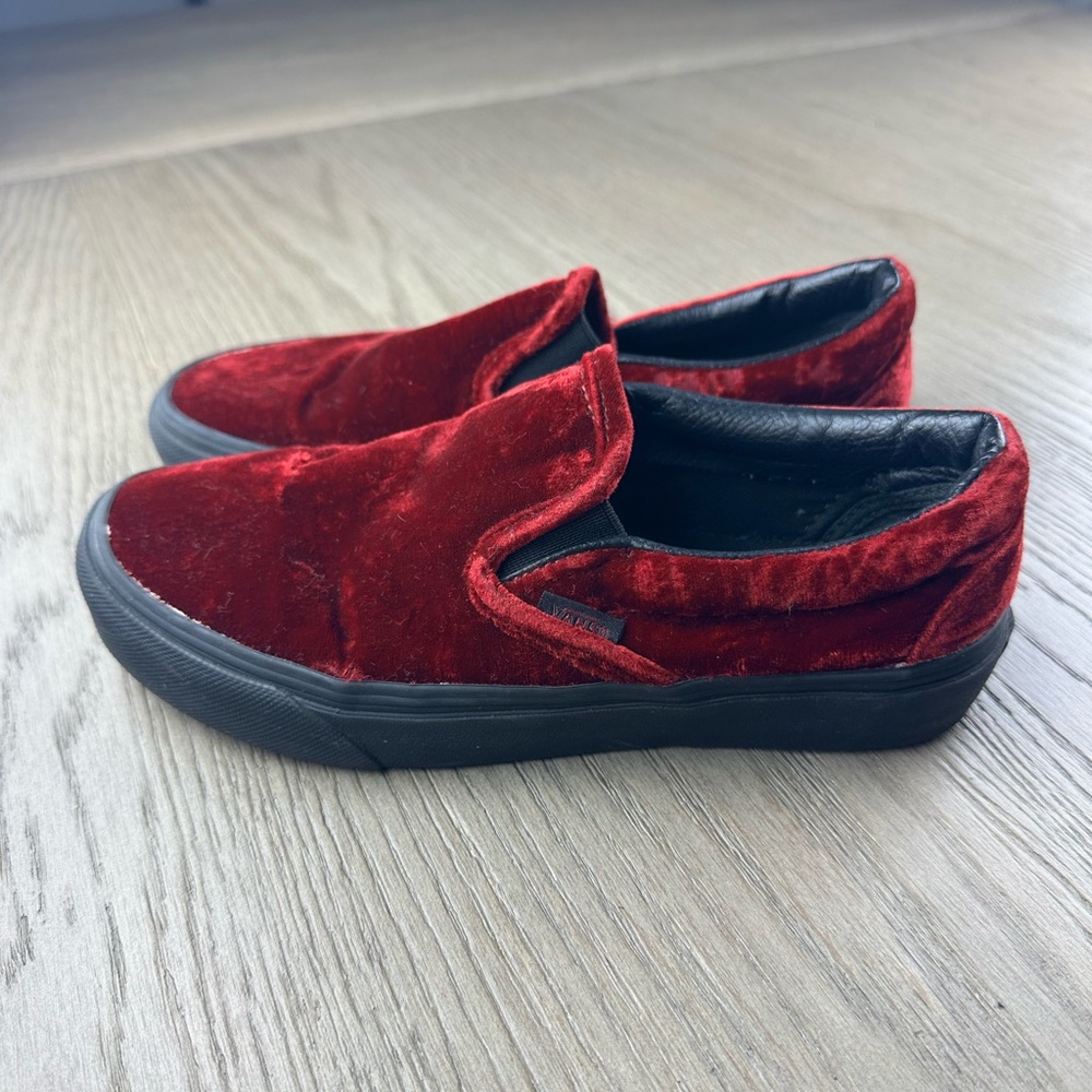 Vans crushed red velvet slip on shoes. Women’s size 6.